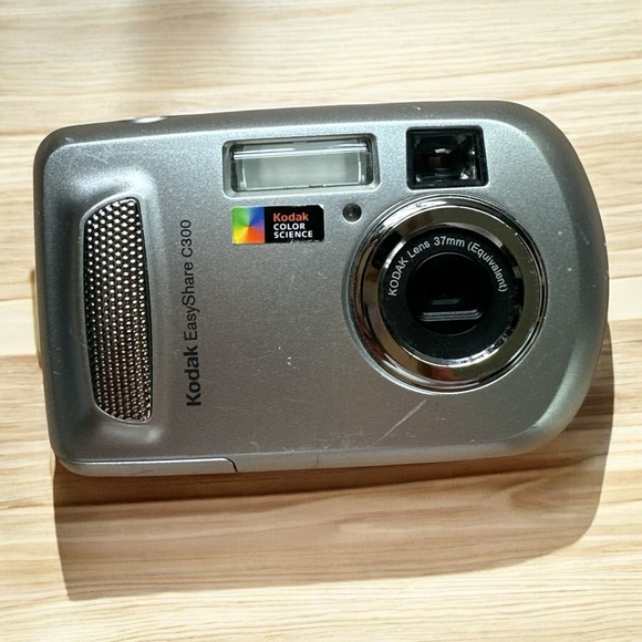 Kodak EasyShare‎ C300 3.2MP Compact Digital Camera Silver - Tested & Working - Picture 1 of 8